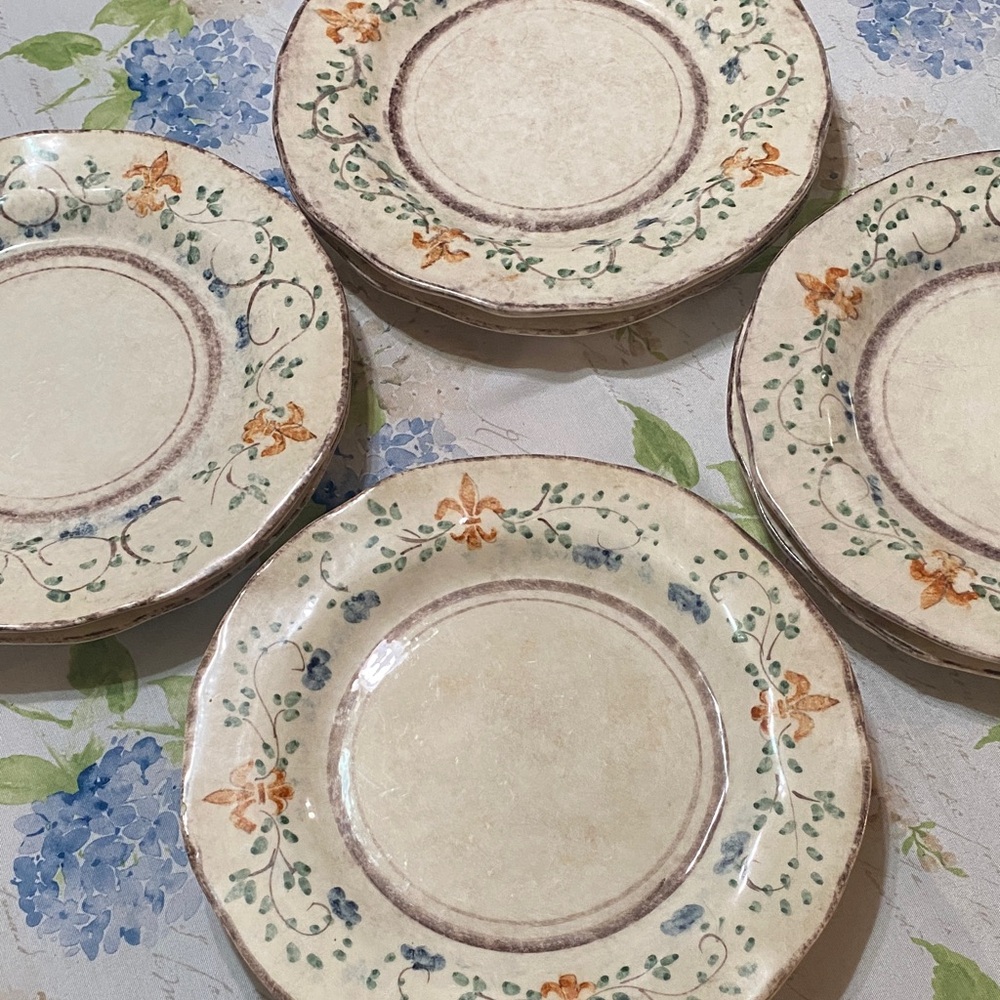 Arte Italica Cream Dinner Plates with Blue and Orange Floral design (8pcs)